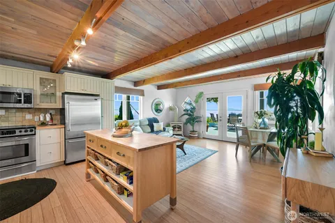 $1,039,000 | 5551 Maple Way, Blaine, WA 98230