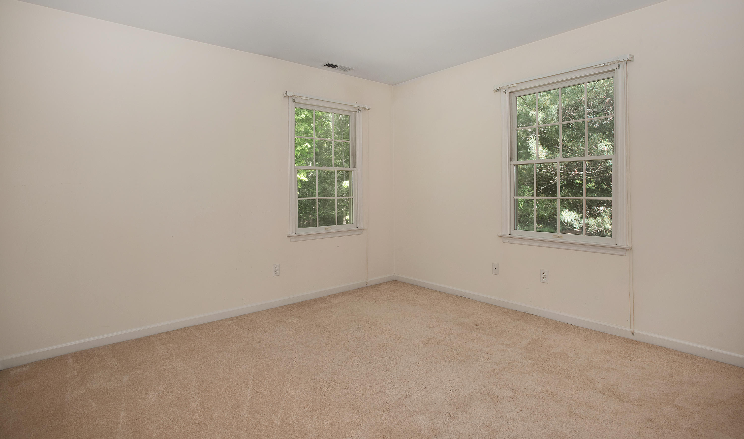 17 Getner Trail, Unit 17 Norwalk, CT 06854 - Photo 19 of 33 an empty room with a window