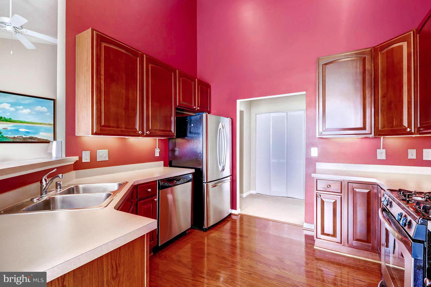 204 Secretariat Drive, Unit R Havre de Grace, MD 21078 - Photo 5 of 28 Kitchen