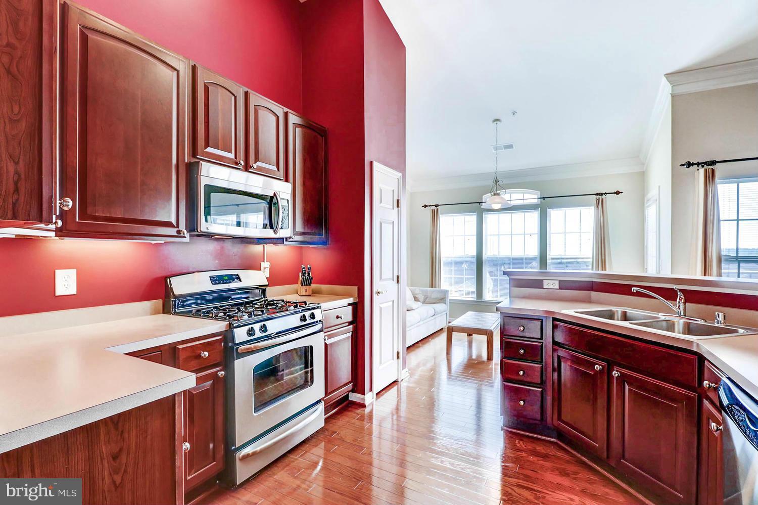 204 Secretariat Drive, Unit R Havre de Grace, MD 21078 - Photo 6 of 28 Kitchen