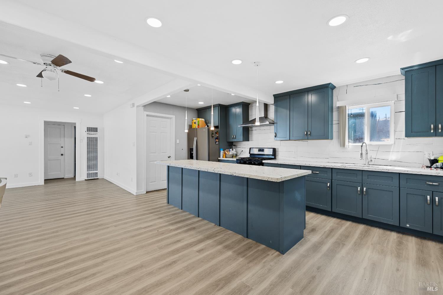 923 Kelvin Road El Sobrante, CA 94803 - Photo 12 of 17