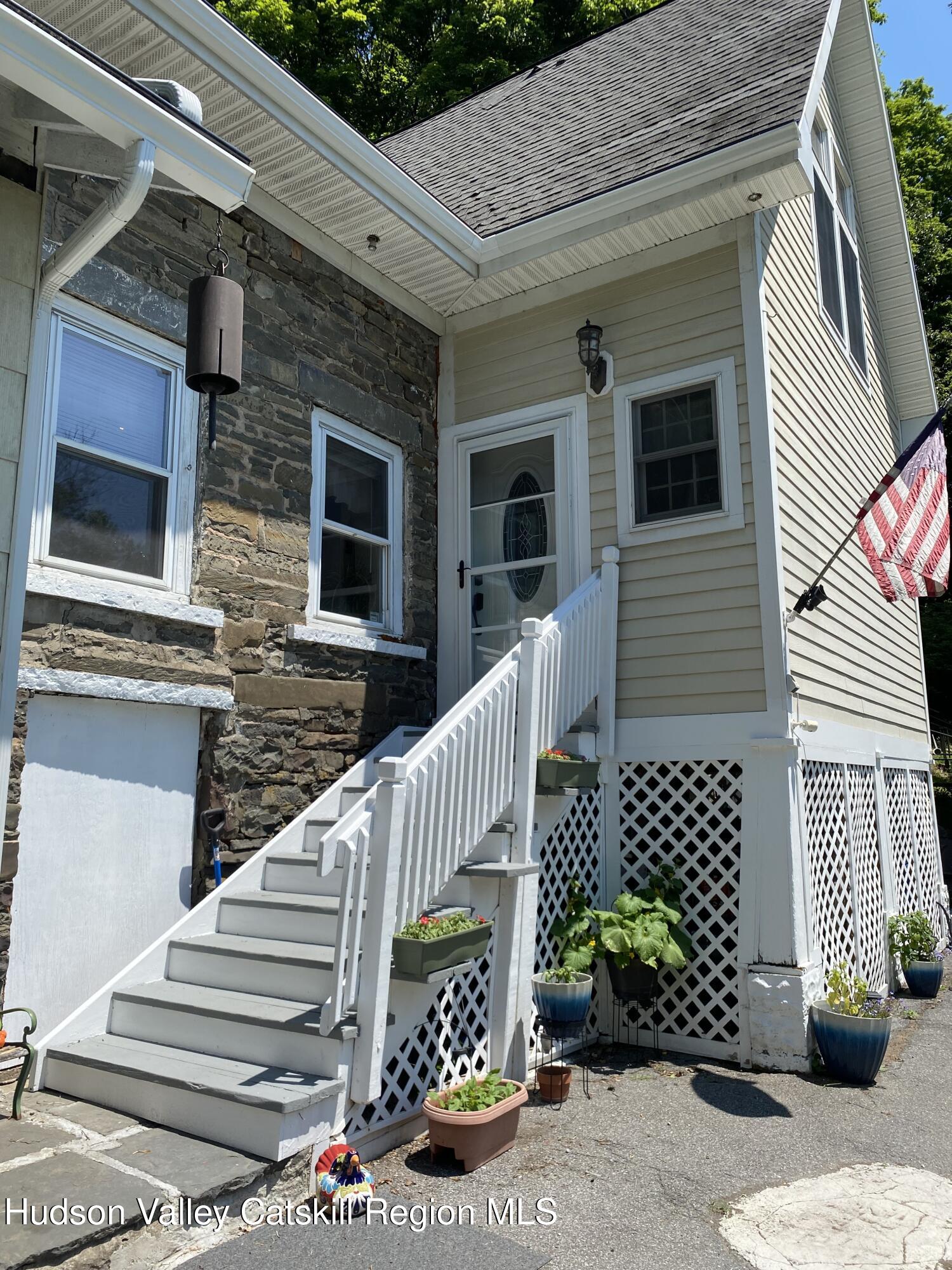 696 Sawkill Road Kingston, NY 12401 - Photo 2 of 48 saw111