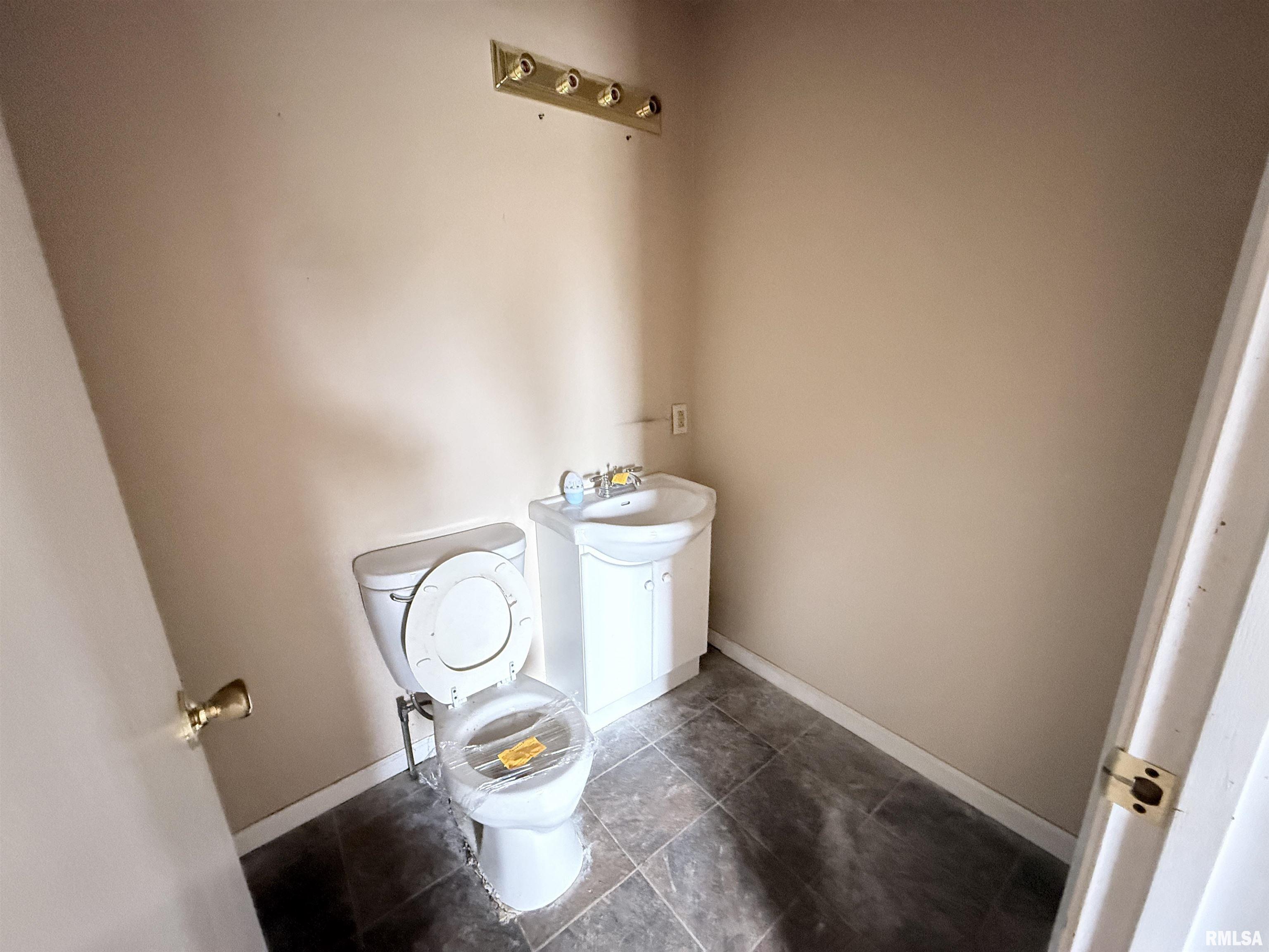 304 North Reed Station Road De Soto, IL 62924 - Photo 11 of 21 Gallery Image 11