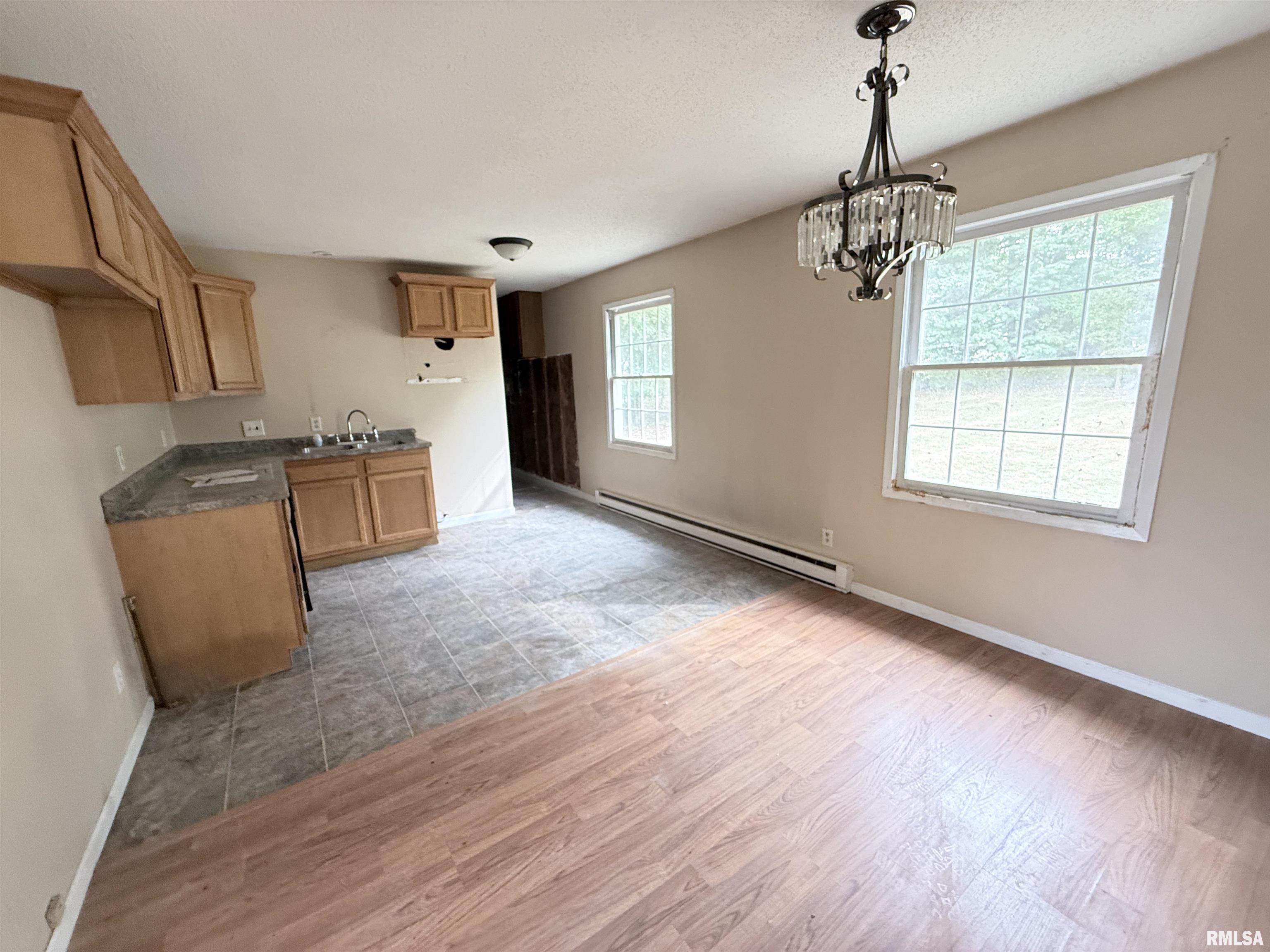 304 North Reed Station Road De Soto, IL 62924 - Photo 6 of 21 Gallery Image 6