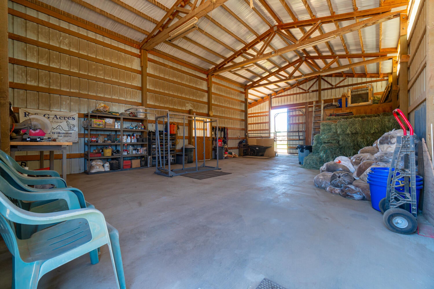 61542 Ward Road Bend, OR 97702 - Photo 40 of 65 Barn.