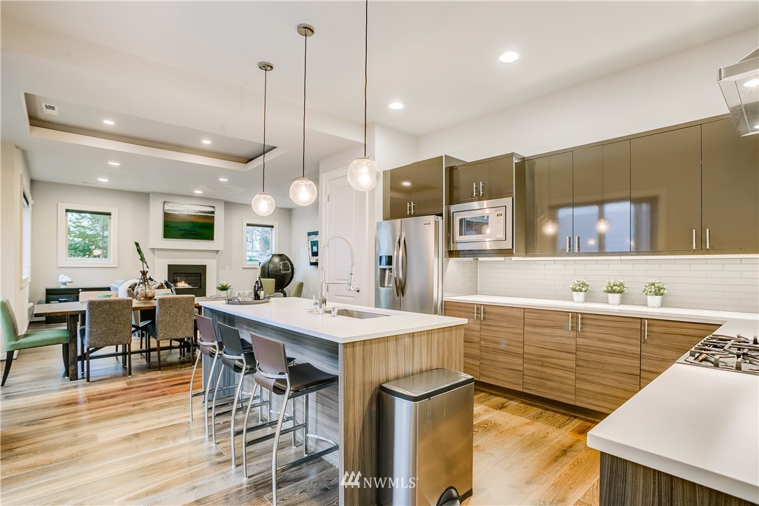 704 Pierce Avenue Northeast Renton, WA 98056 - Photo 13 of 25 Gallery Image 13