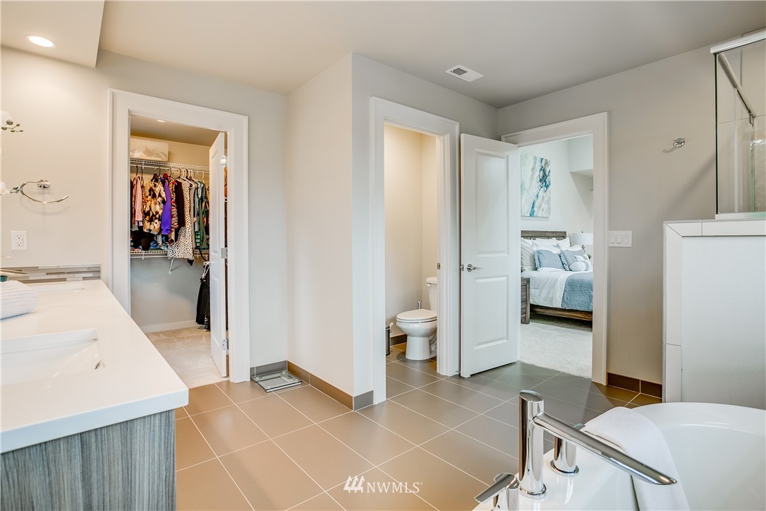 704 Pierce Avenue Northeast Renton, WA 98056 - Photo 18 of 25 Gallery Image 18