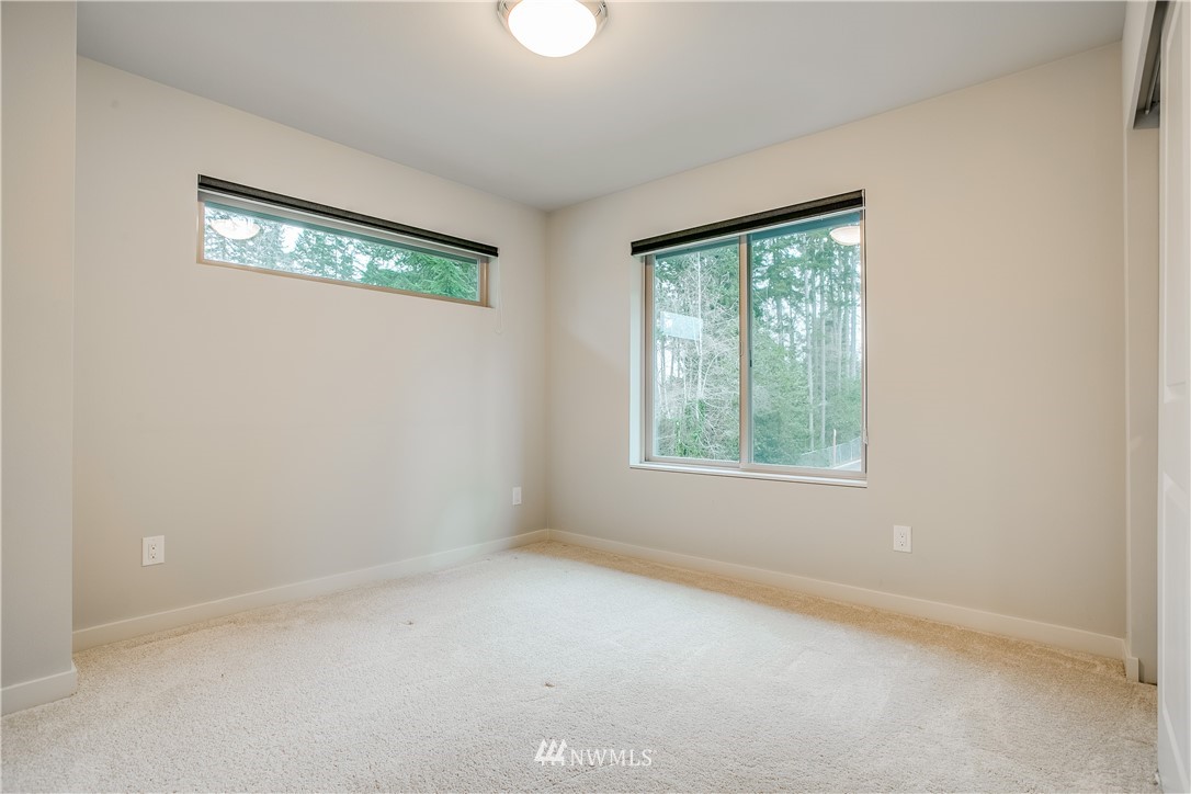 704 Pierce Avenue Northeast Renton, WA 98056 - Photo 19 of 25 Gallery Image 19