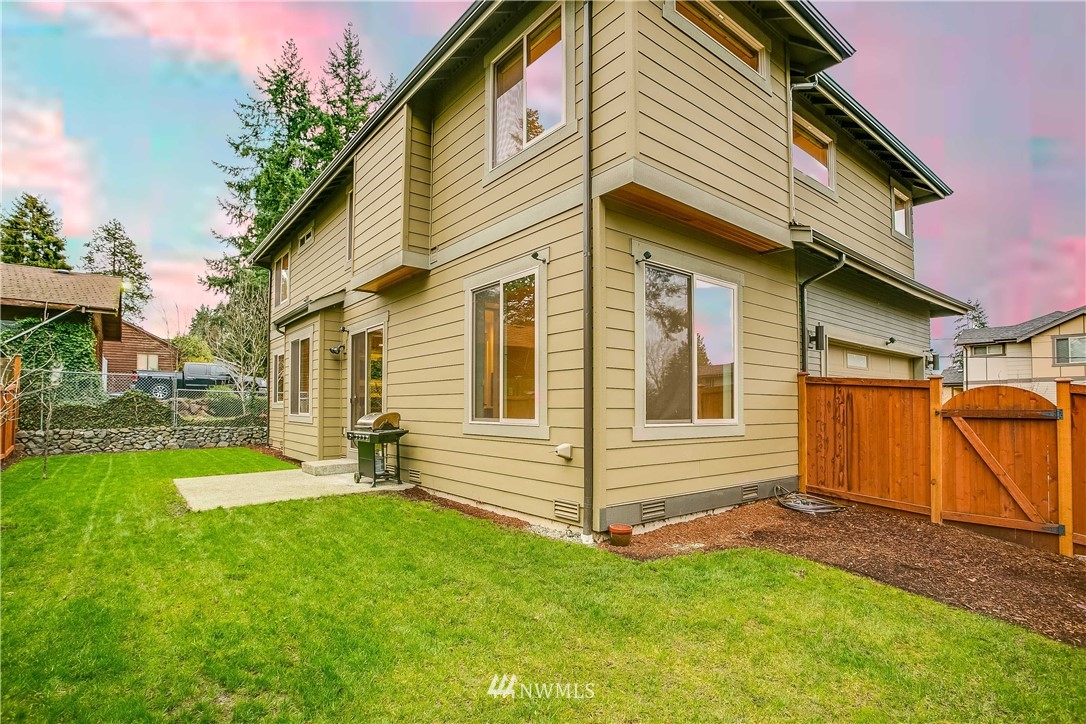 704 Pierce Avenue Northeast Renton, WA 98056 - Photo 23 of 25 Gallery Image 23