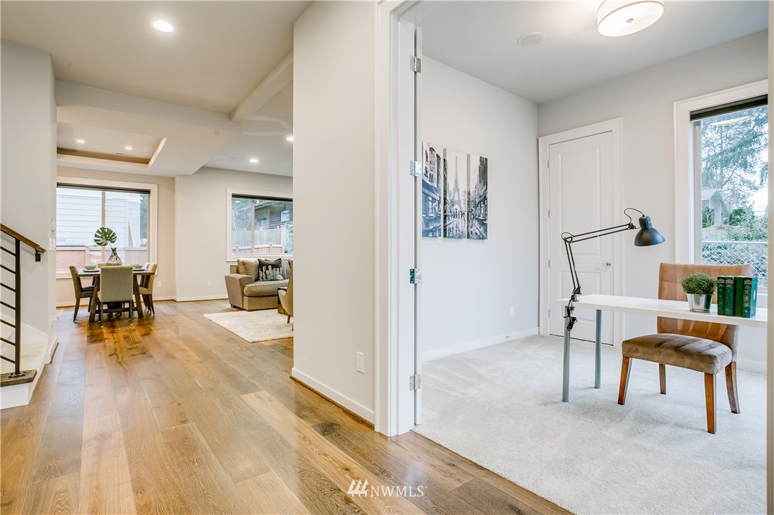704 Pierce Avenue Northeast Renton, WA 98056 - Photo 5 of 25 Gallery Image 5
