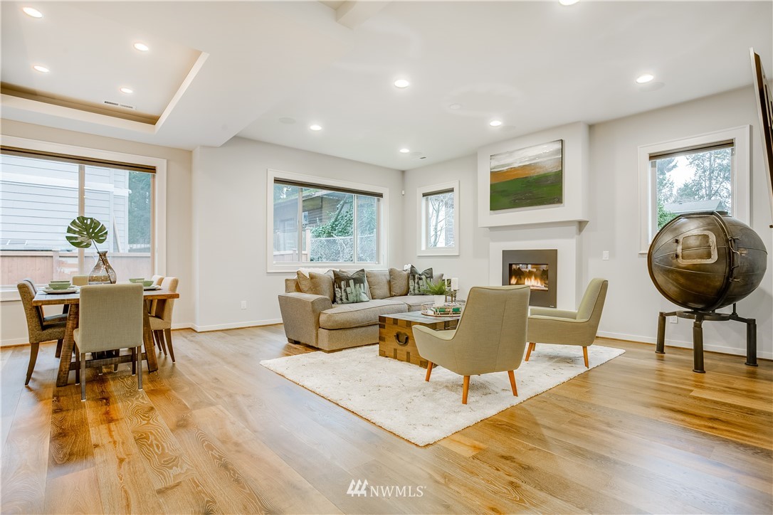 704 Pierce Avenue Northeast Renton, WA 98056 - Photo 8 of 25 Gallery Image 8