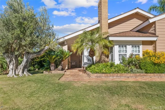 $1,275,000 | 25556 La Mirada Street, Laguna Hills, CA 92653