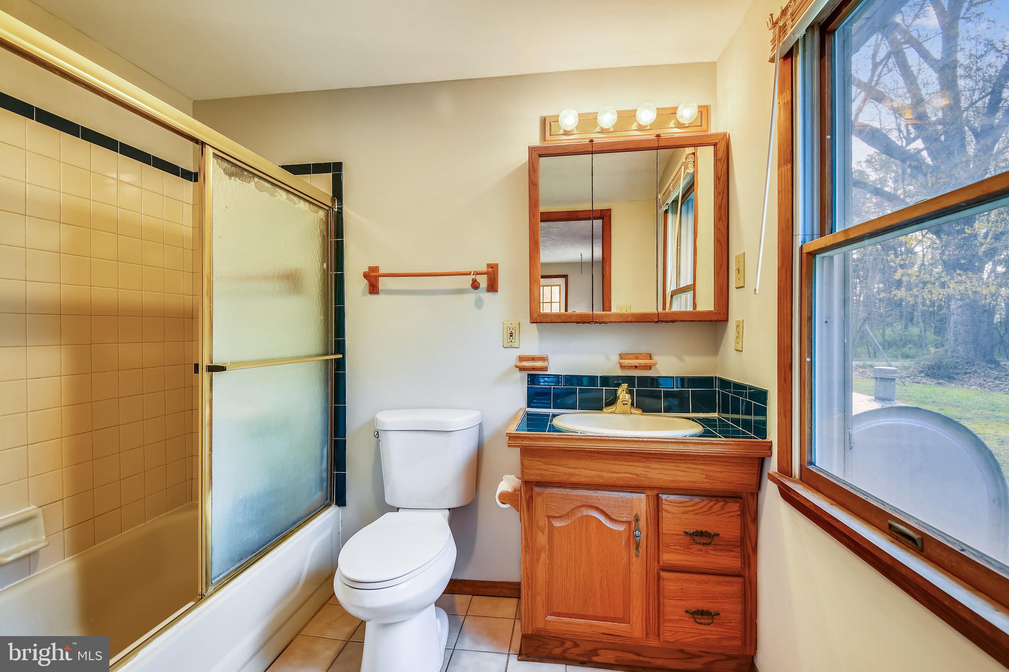 5874 Deale Beach Road Deale, MD 20751 - Photo 20 of 30 Owners full bath