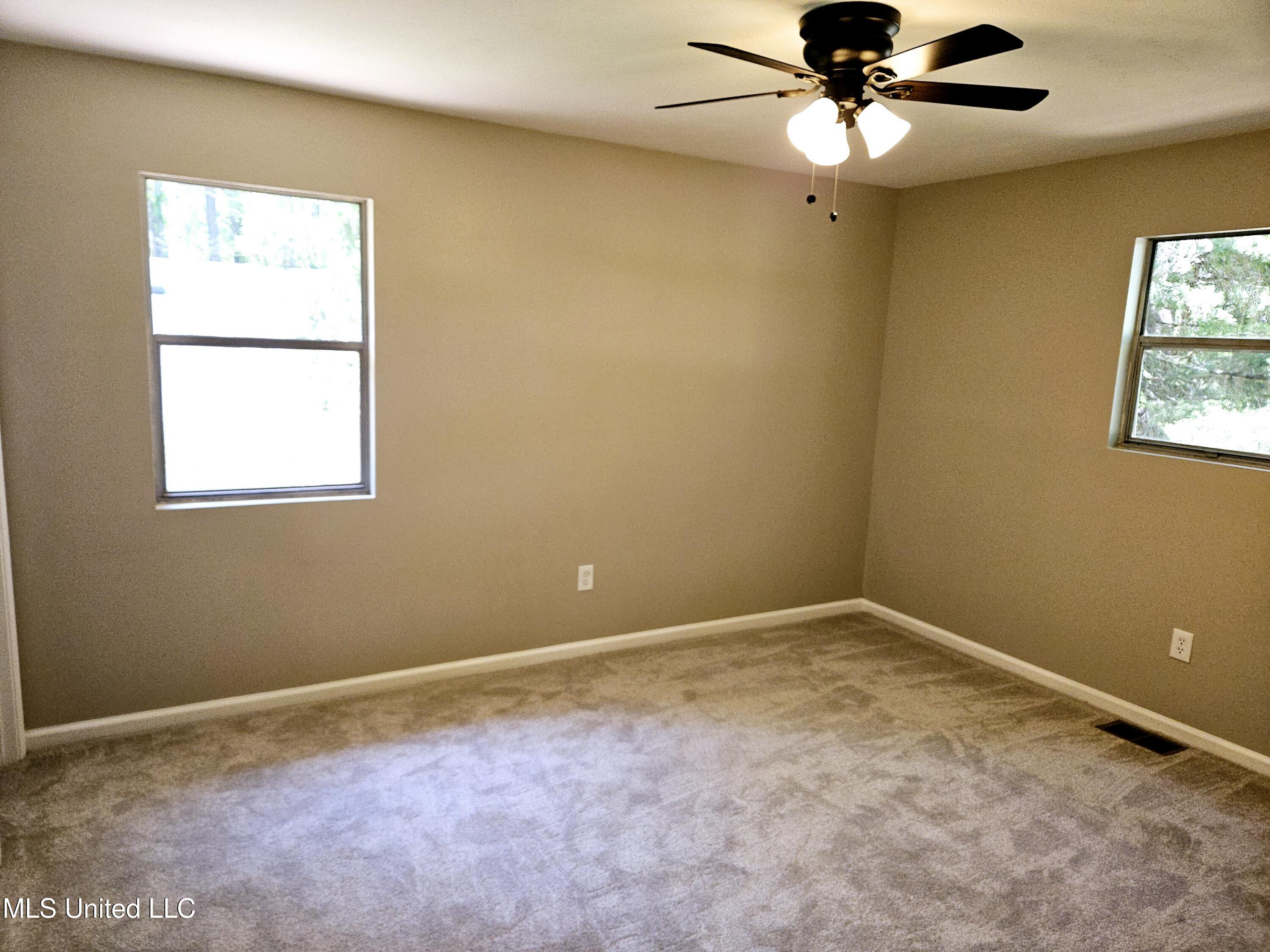 3925 Harold Drive Jackson, MS 39212 - Photo 10 of 14 20250410_131627