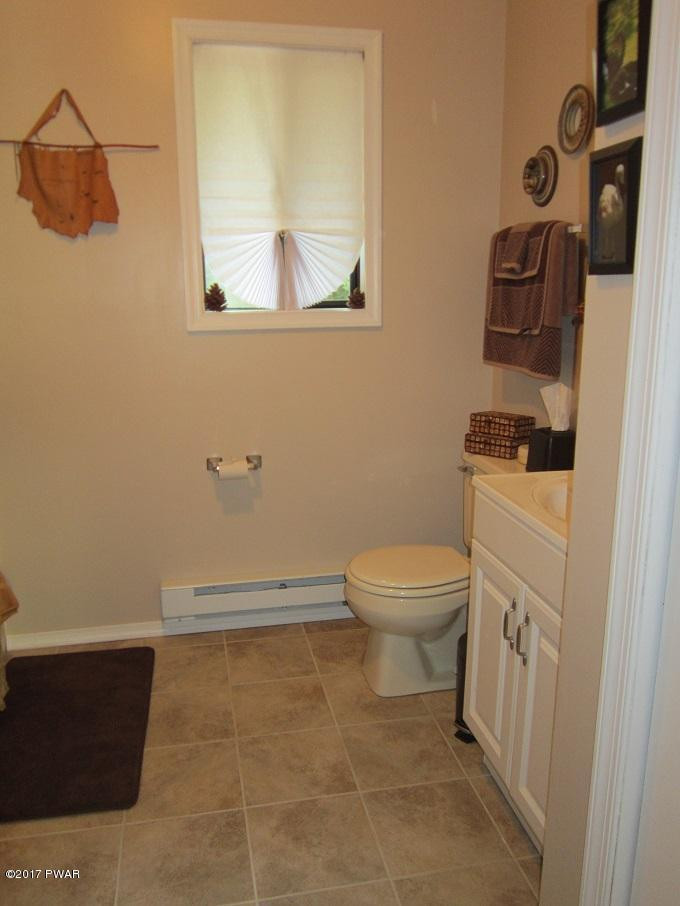 195 Pebble Rock Road Lackawaxen, PA 18435 - Photo 28 of 47 27 2nd. floor bath IMG_5341