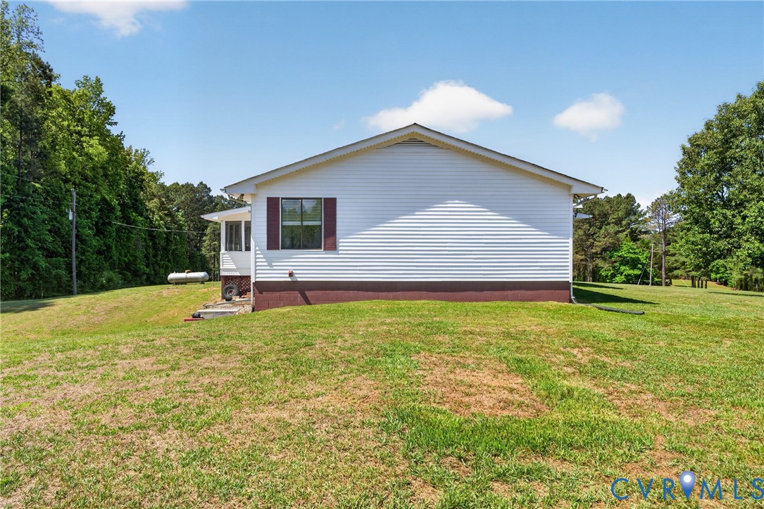 297 Deer Run Road Blackstone, VA 23824 - Photo 29 of 38