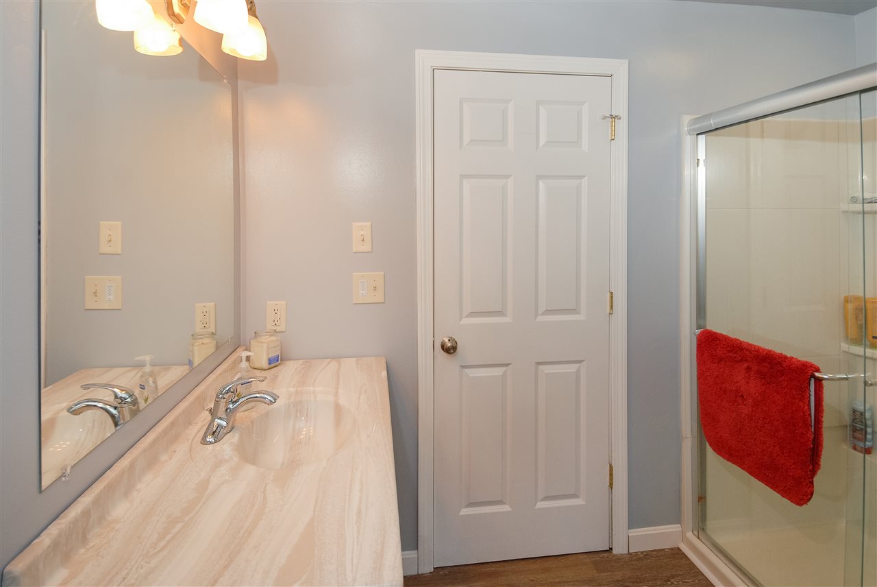 485 Chandler Road Hartford, VT 05001 - Photo 11 of 19 Gallery Image 11