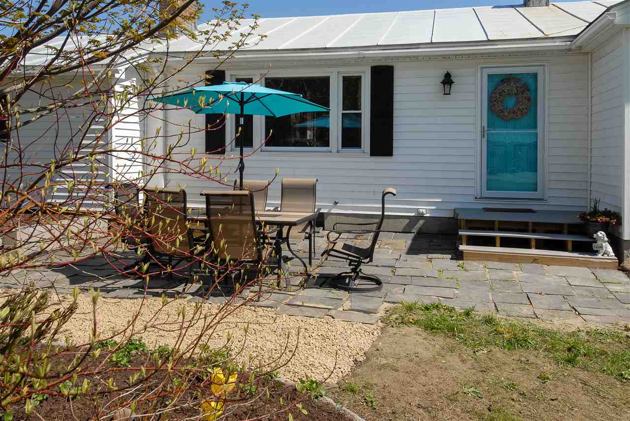 485 Chandler Road Hartford, VT 05001 - Photo 4 of 19 Gallery Image 4