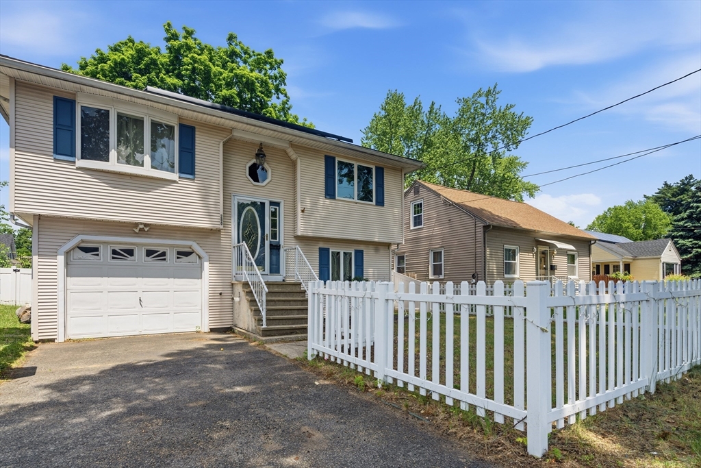 290 Tremont Street Springfield, MA 01104 - Photo 2 of 28