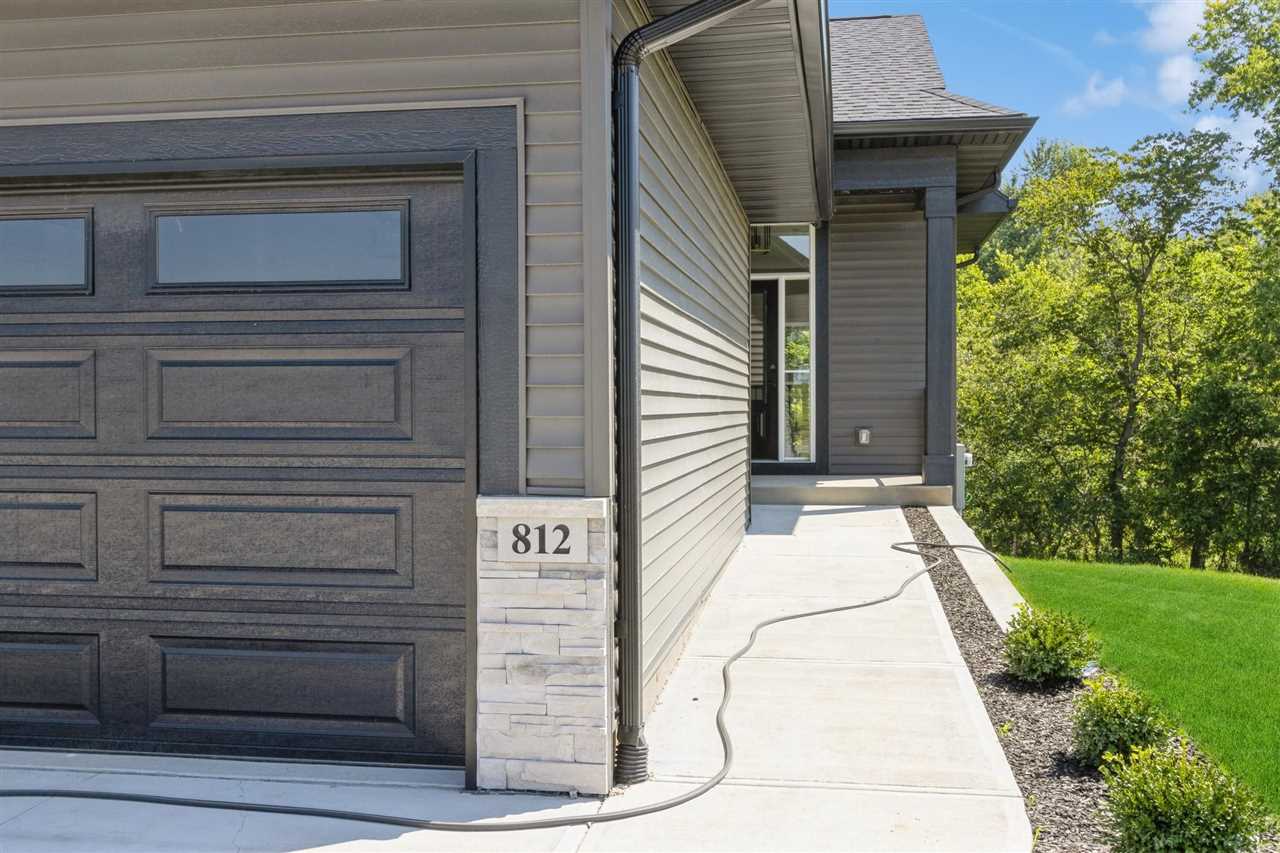 904 High Rdg Trail Solon, IA 52333 - Photo 2 of 42 Gallery Image 2