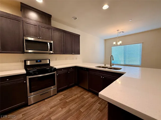 $2,050 | 1418 Pink Dawn Drive, Henderson, NV 89014