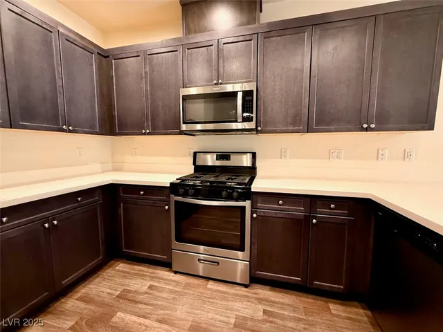 $2,050 | 1418 Pink Dawn Drive, Henderson, NV 89014