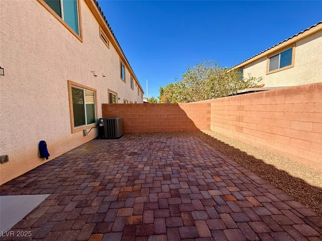 $2,050 | 1418 Pink Dawn Drive, Henderson, NV 89014