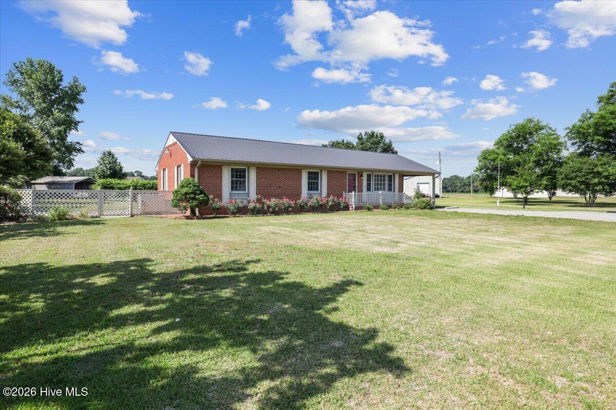 2029 Highway 403 Faison, NC 28341 - Photo 4 of 58