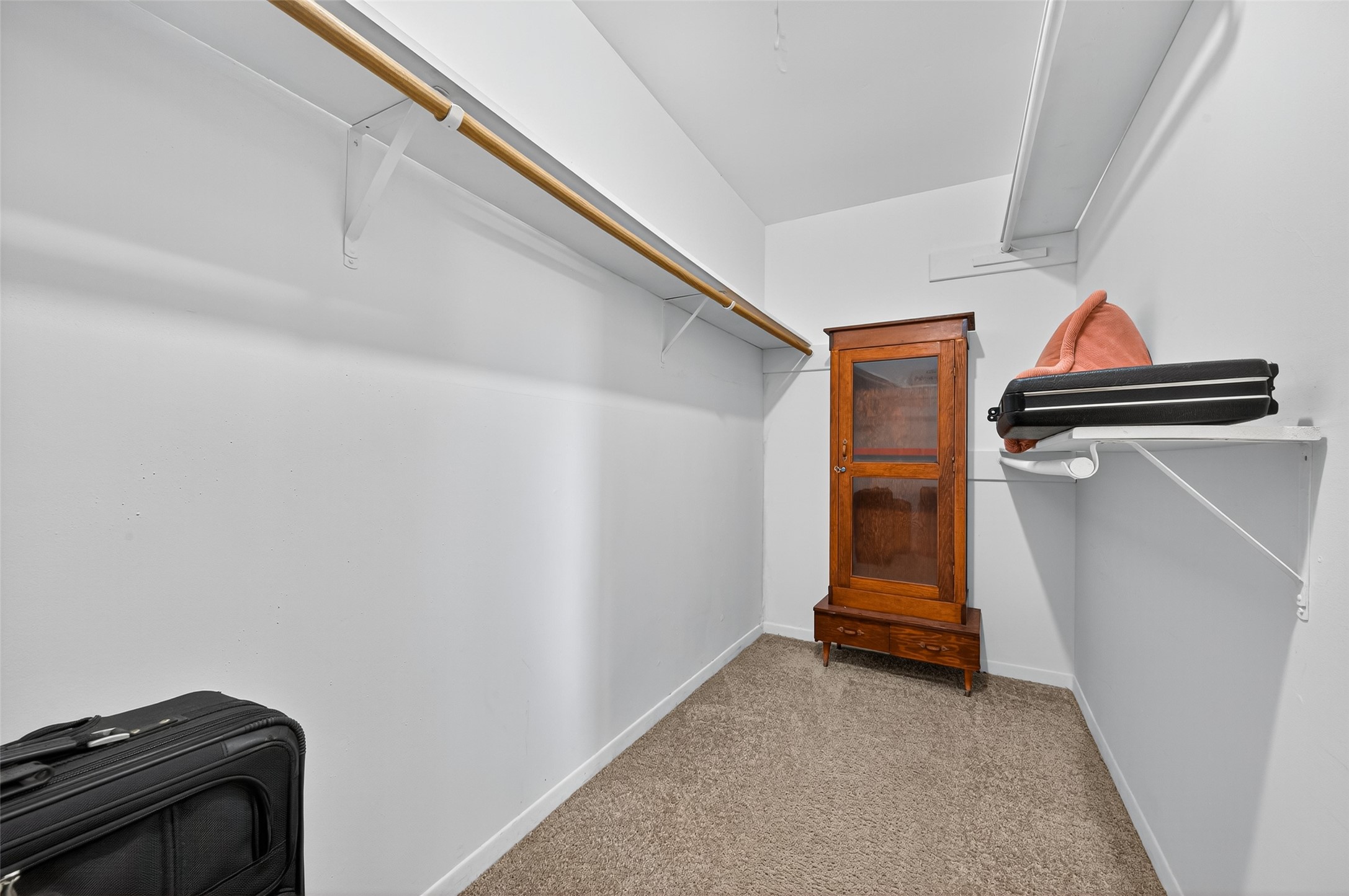 6230 Sunnygate Drive Spring, TX 77373 - Photo 26 of 40 a view of utility room