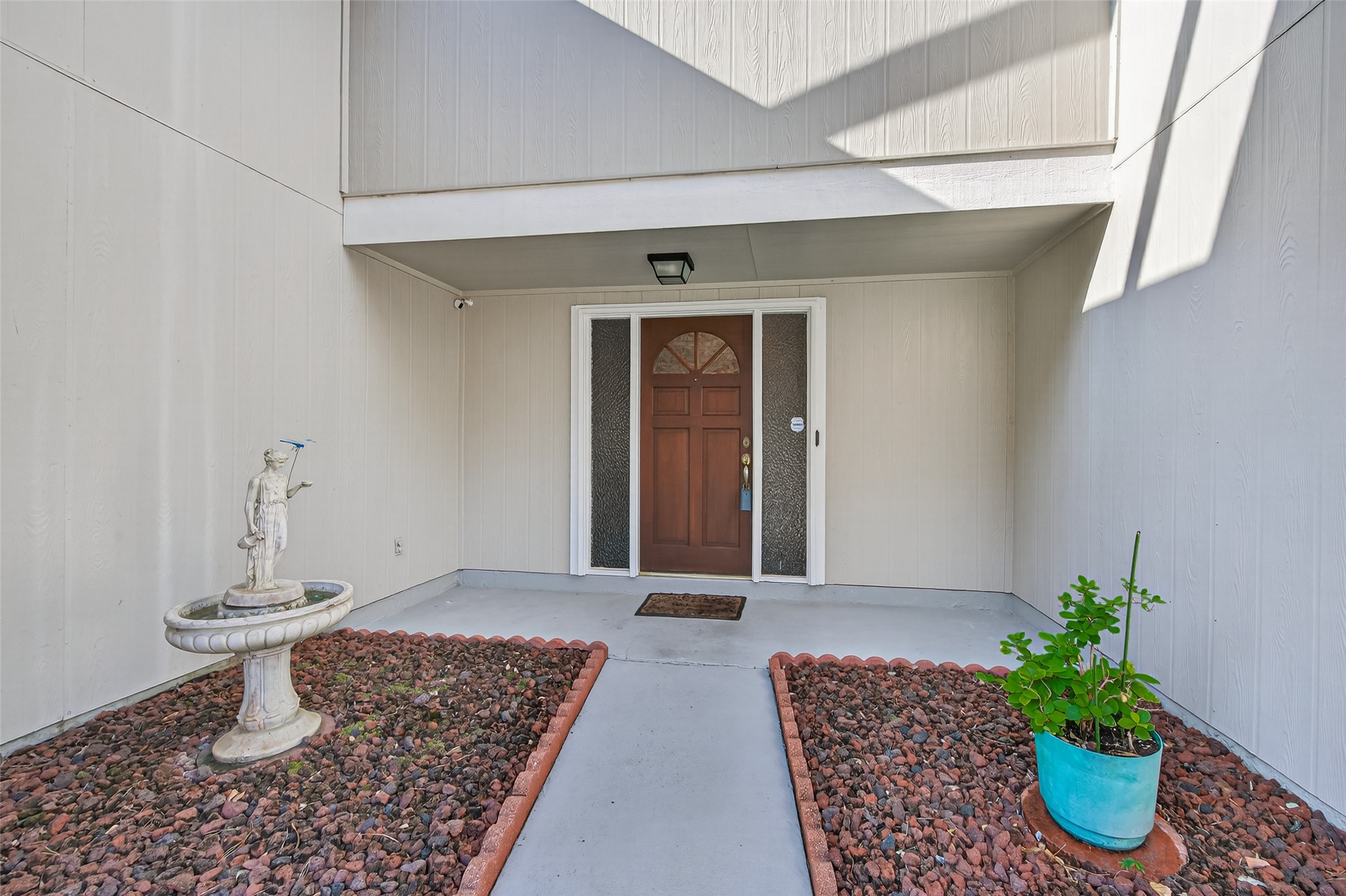 6230 Sunnygate Drive Spring, TX 77373 - Photo 4 of 40 a view of an entryway of the house