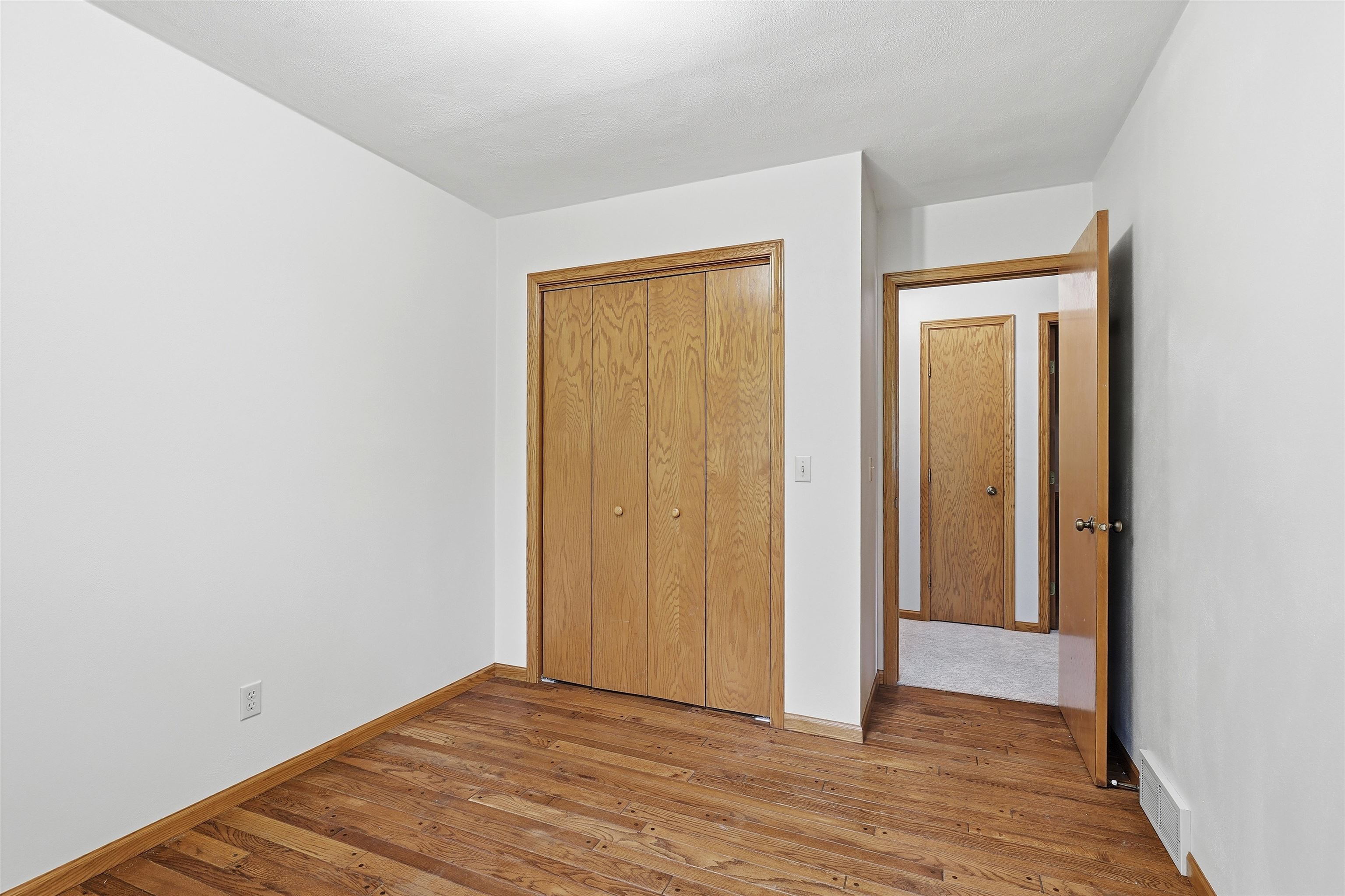 N334 Marion Avenue Appleton, WI 54915 - Photo 13 of 38