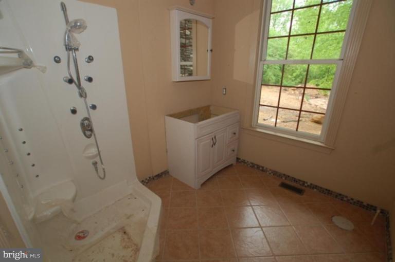 6300 Ford Road Frederick, MD 21702 - Photo 14 of 28 Bath #3