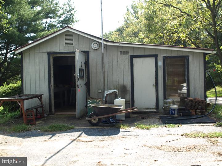 338 Moods Road Monroeville, NJ 08343 - Photo 11 of 13 Storage Shed