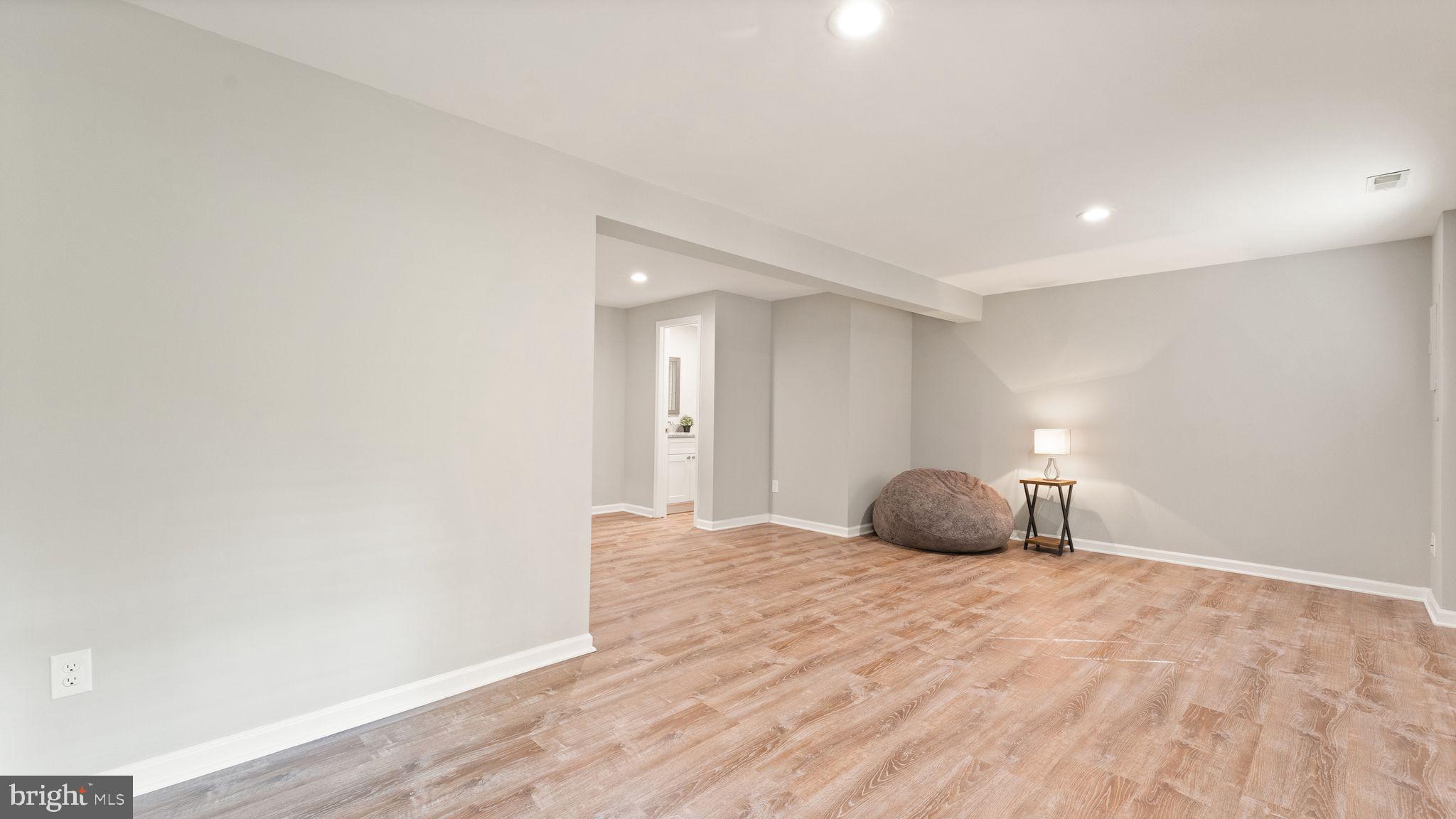 21094 Cornerpost Square Ashburn, VA 20147 - Photo 12 of 76
