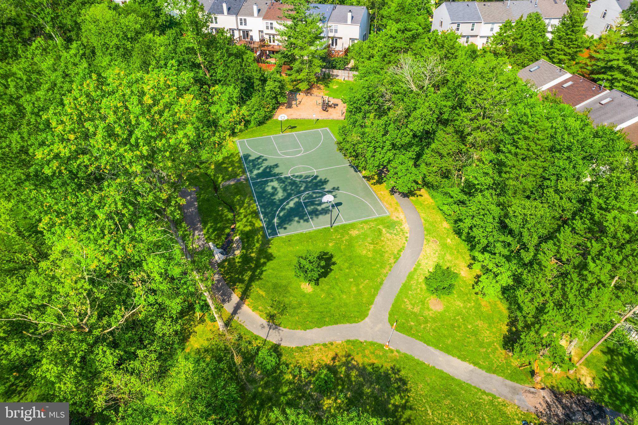 21094 Cornerpost Square Ashburn, VA 20147 - Photo 14 of 76