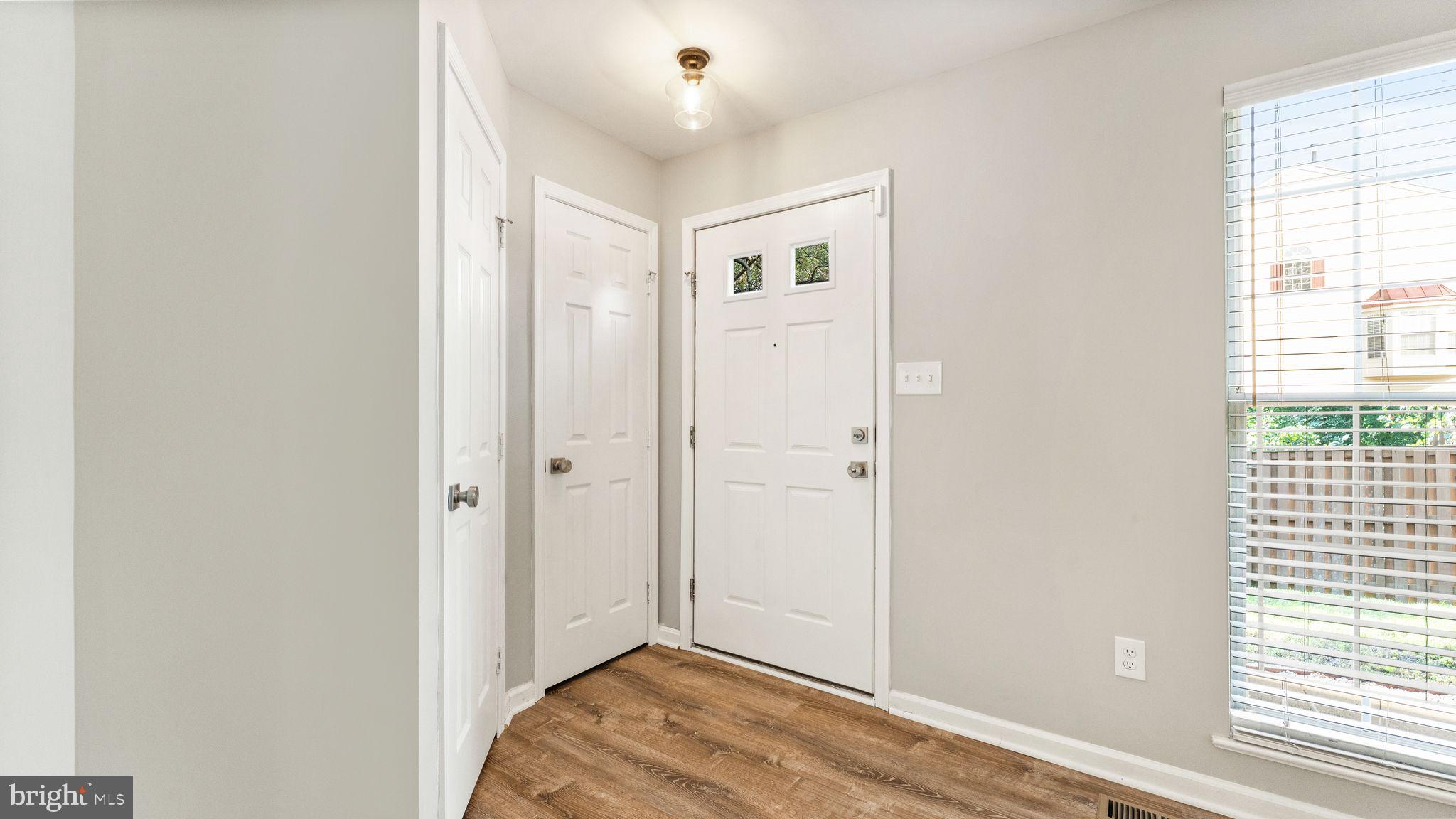 21094 Cornerpost Square Ashburn, VA 20147 - Photo 21 of 76