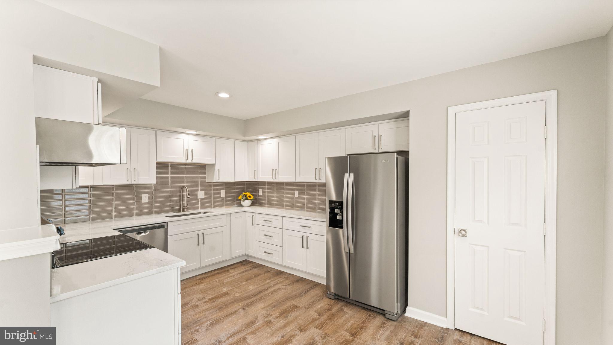 21094 Cornerpost Square Ashburn, VA 20147 - Photo 27 of 76