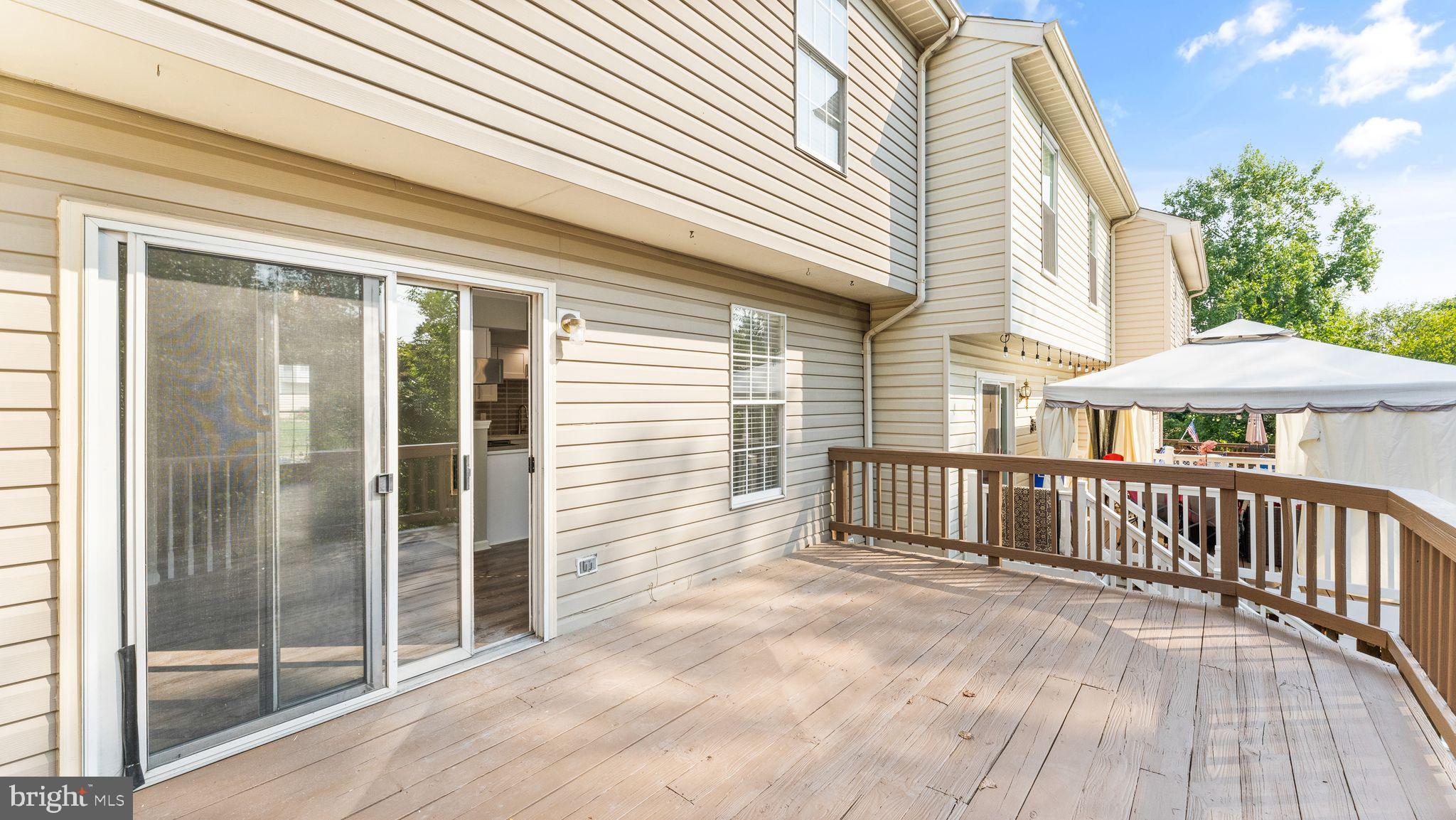 21094 Cornerpost Square Ashburn, VA 20147 - Photo 32 of 76