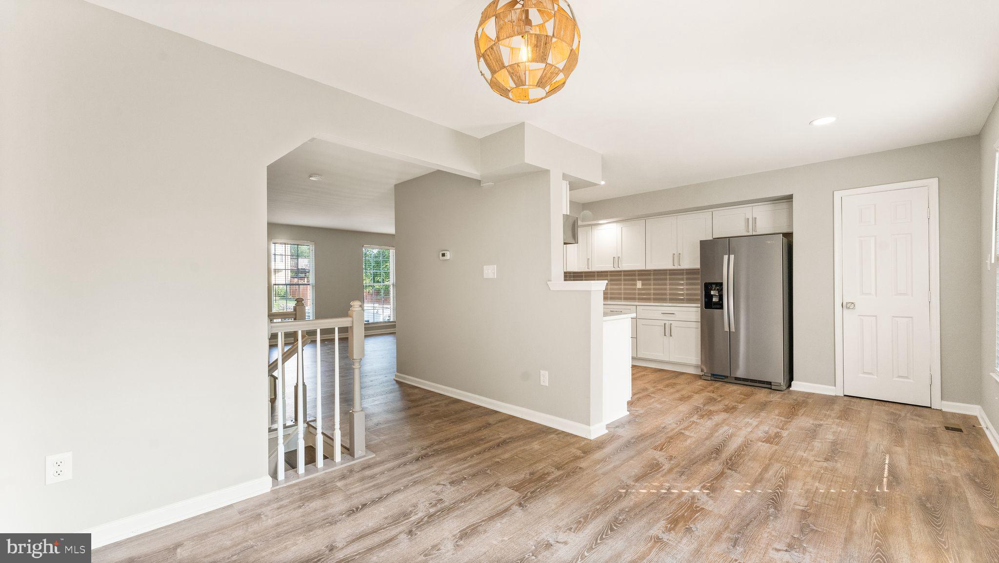 21094 Cornerpost Square Ashburn, VA 20147 - Photo 4 of 76