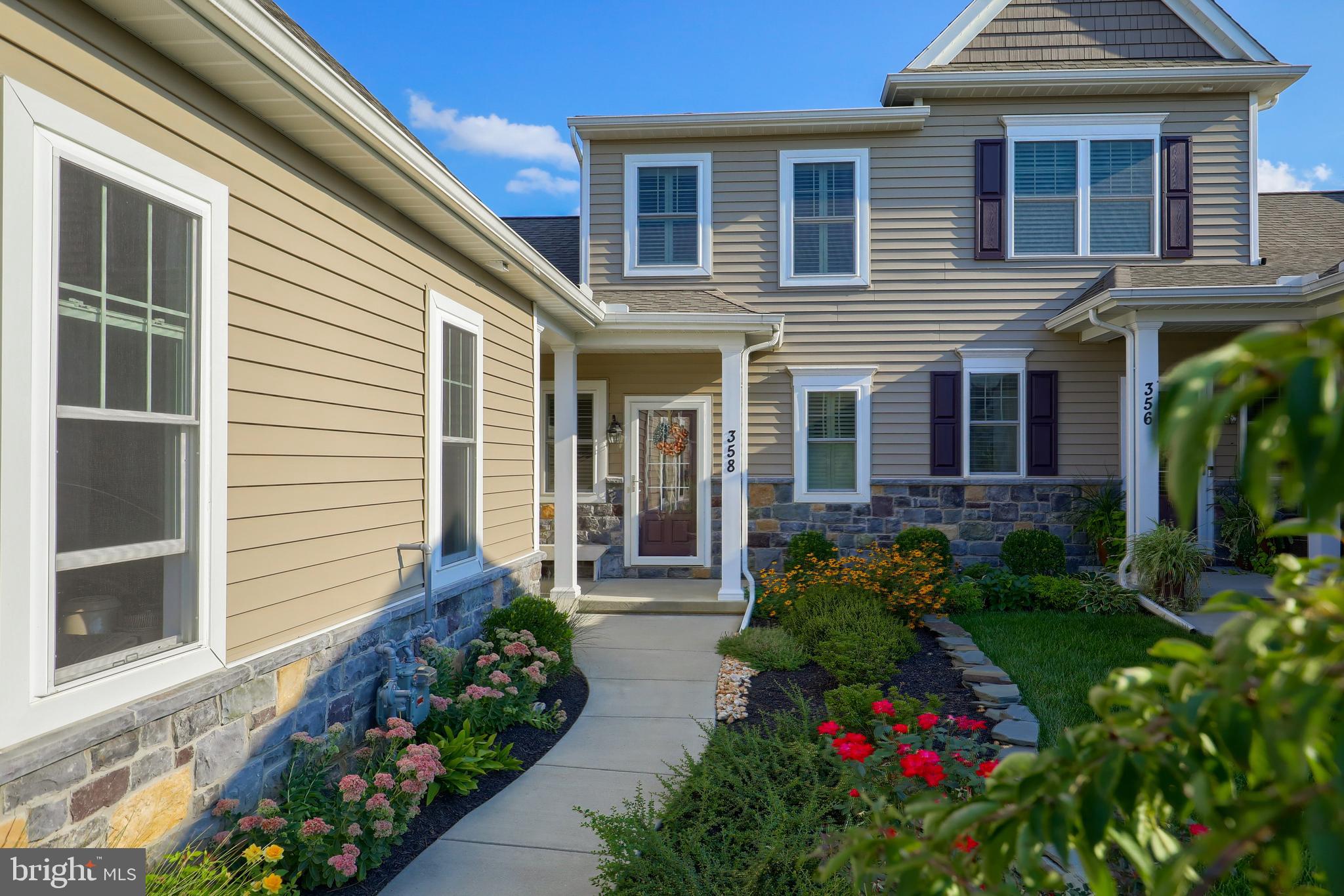 358 Pin Oak Drive Lititz, PA 17543 - Photo 1 of 60 Gallery Image 1