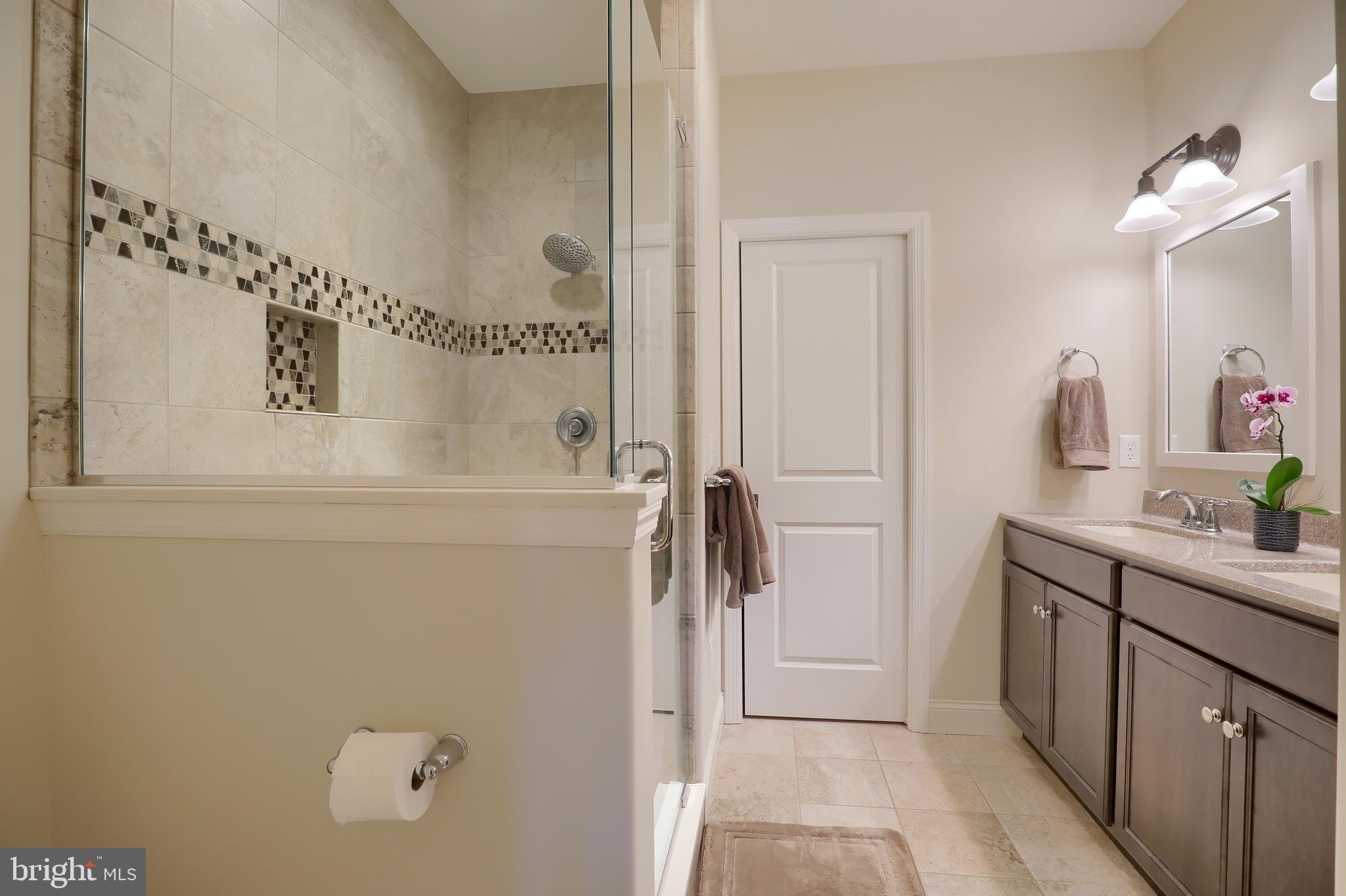 358 Pin Oak Drive Lititz, PA 17543 - Photo 27 of 60 Gallery Image 27