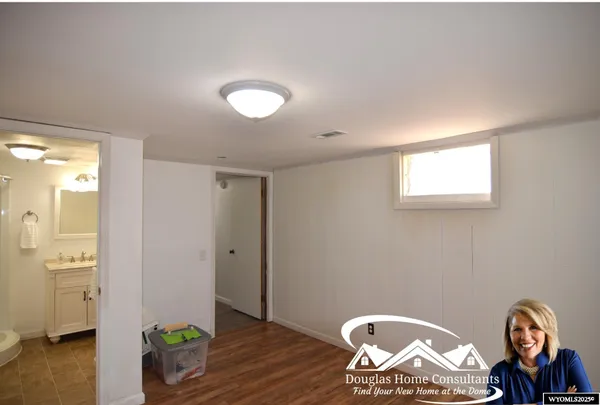 $298,500 | 1000 Erwin Street, Douglas, WY 82633