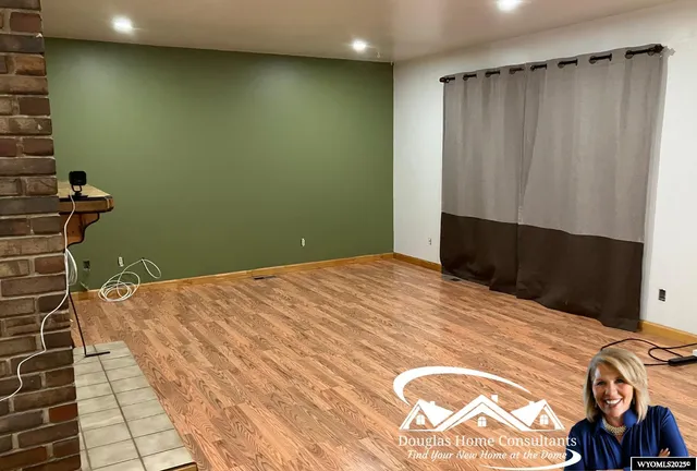 $298,500 | 1000 Erwin Street, Douglas, WY 82633