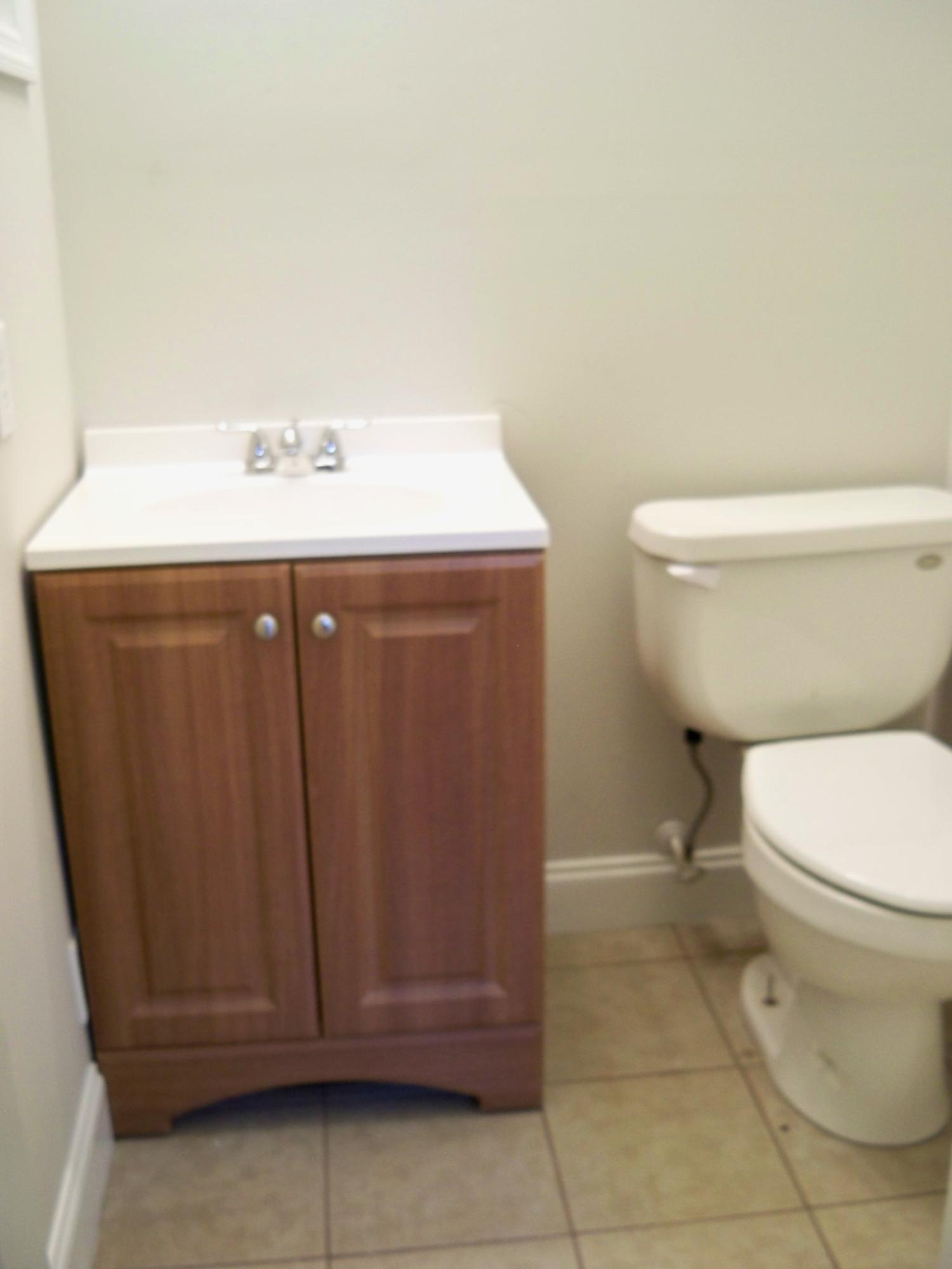 5303 Christopher Road Chattanooga, TN 37416 - Photo 16 of 21 Half Bath