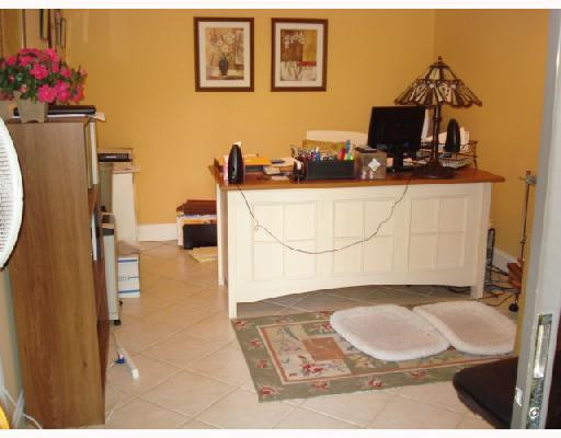 6576 Patio Lane, Unit 9 Boca Raton, FL 33433 - Photo 10 of 16 Computer Room