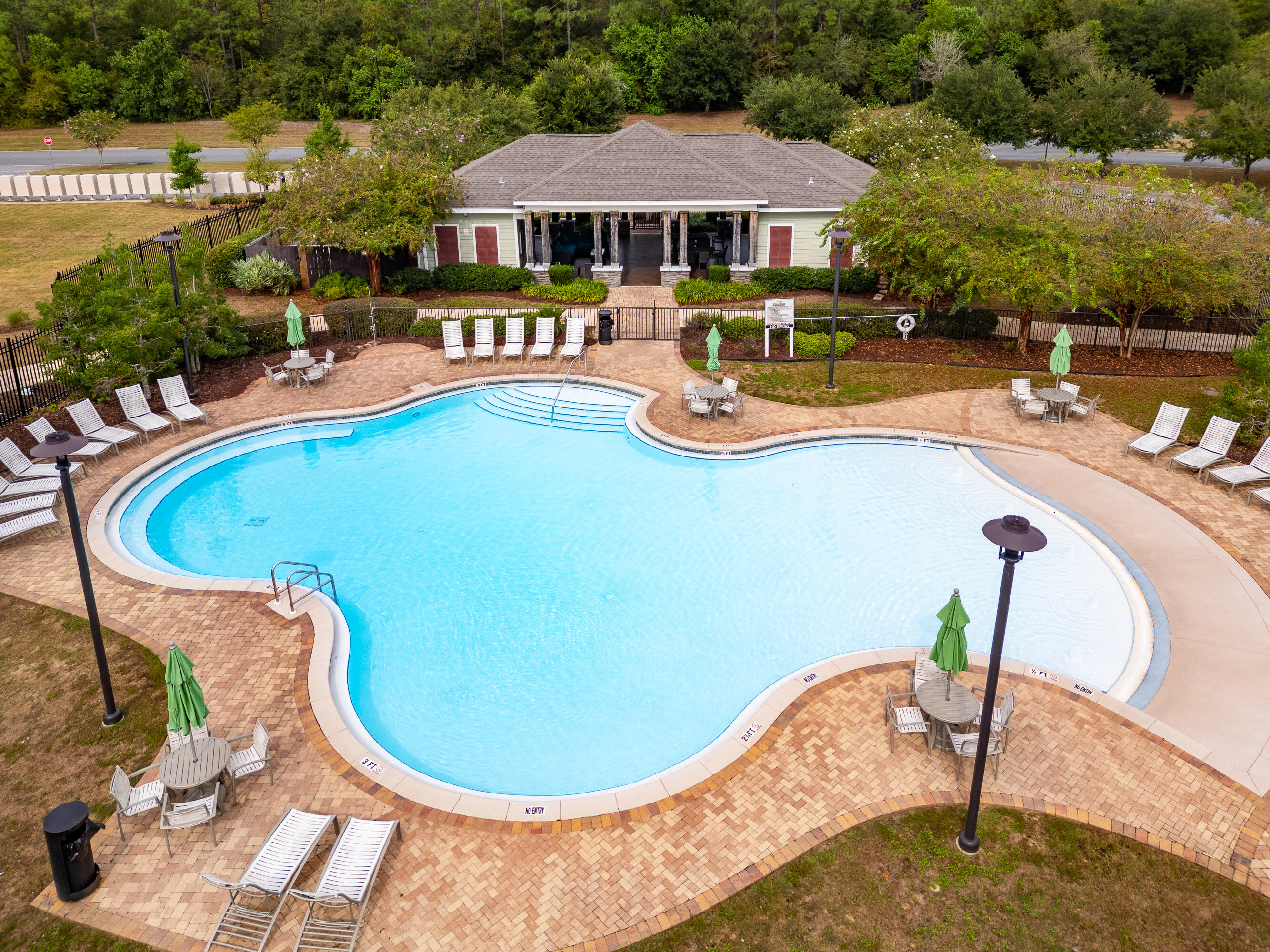 673 Teal Street Crestview, FL 32539 - Photo 2 of 25 Community Pool