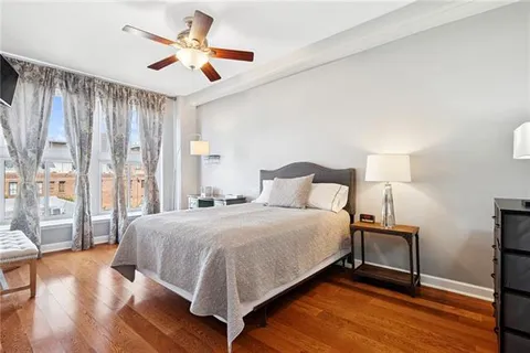 $425,000 | 333 Julia Street, Unit 520, New Orleans, LA 70130