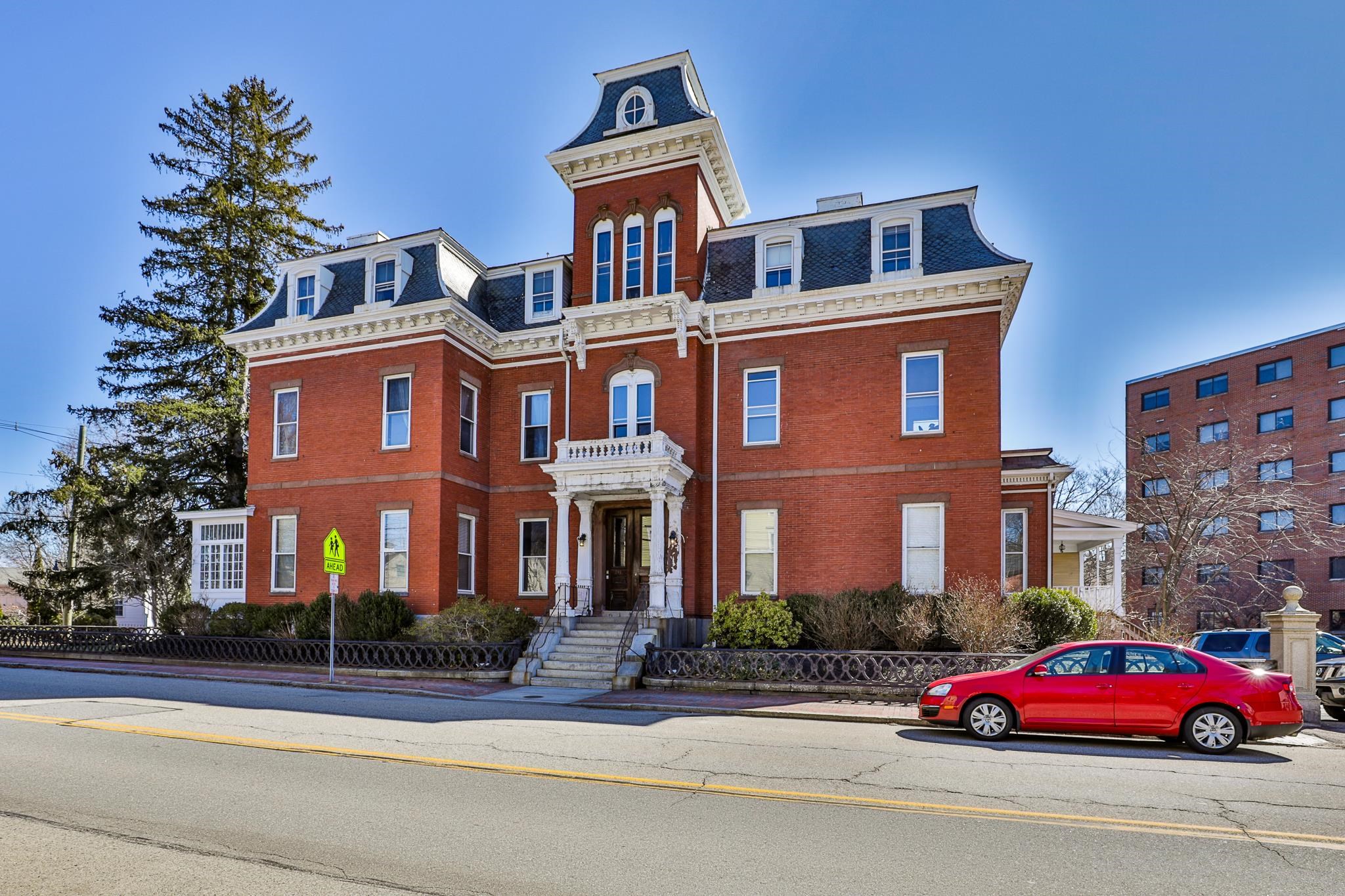 241 Middle Street, Unit 2 Portsmouth, NH 03801 - Photo 1 of 14