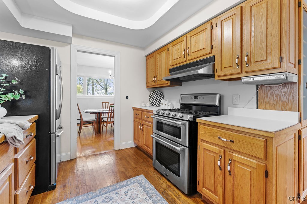 808 Velasko Road, Unit S Syracuse, NY 13207 - Photo 16 of 50 Stainless steel gas stove and stainless steel refr