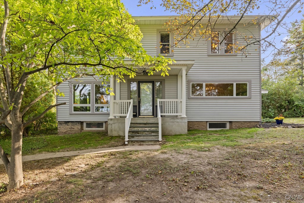 808 Velasko Road, Unit S Syracuse, NY 13207 - Photo 4 of 50 Inviting front entrance provides classic appeal, w